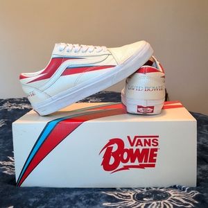 VANS X DAVID BOWIE Old Skool Sneakers